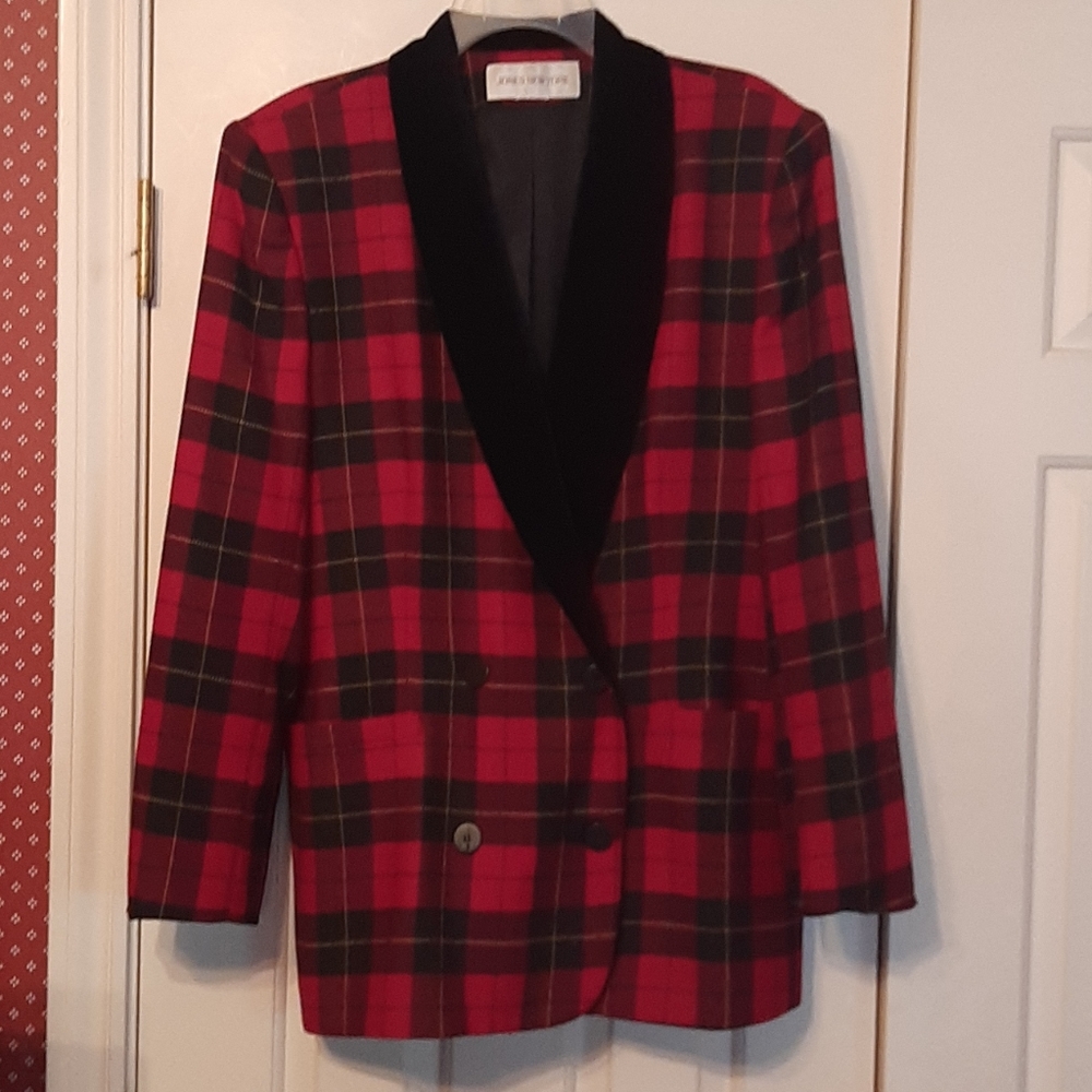 Vintage Jones New York Blazer w/velvet lapels
